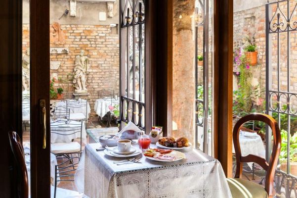 Hotel Al Ponte Mocenigo