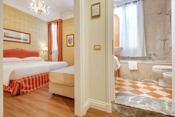 Hotel Antiche Figure