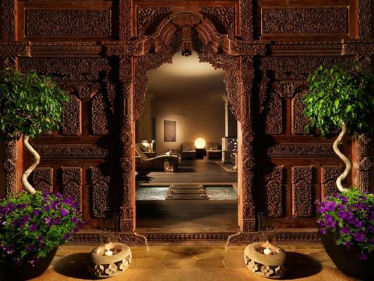 Royal Garden Villas, Luxury Hotel