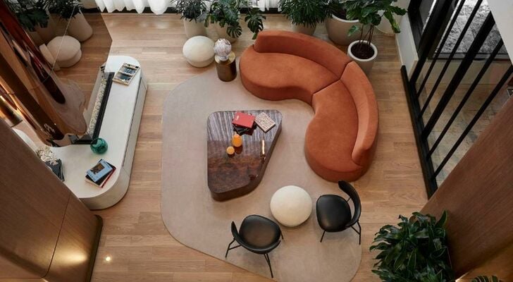 Vogue Hotel Montreal Downtown, Curio Collection by Hilton